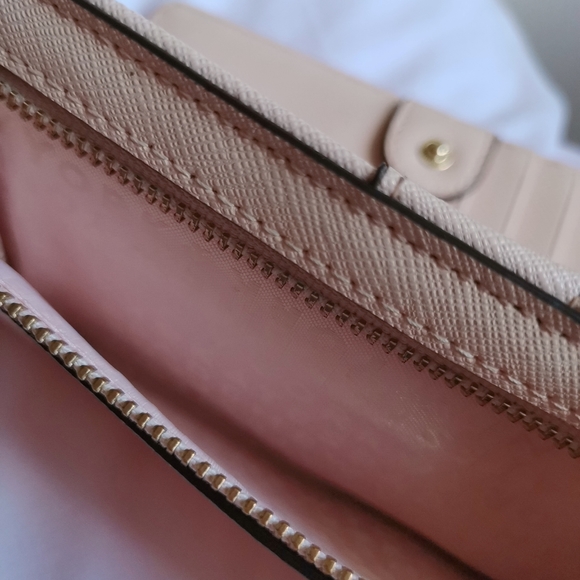 KATE SPADE Newbury ID Wallet - Picture 8 of 10